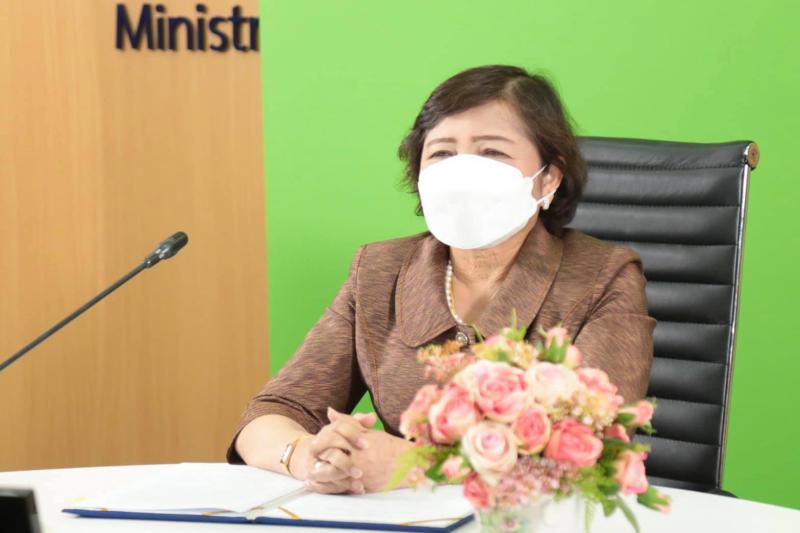 ปลัด พม/ เป็นประธา�