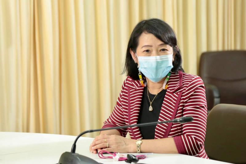 ปลัด พม/ เป็นประธา�