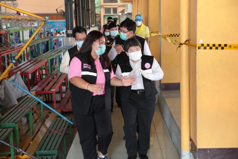 รองปลัด พม. ลงพื้น�