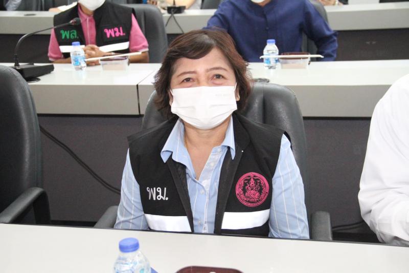 ประธานรัฐสภา พร้อ�