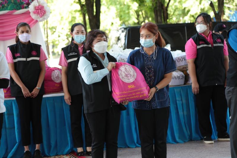 ปลัดพม.ลงพื้นที่จ�