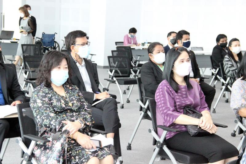 รองปลัดพม.เป็นประ�