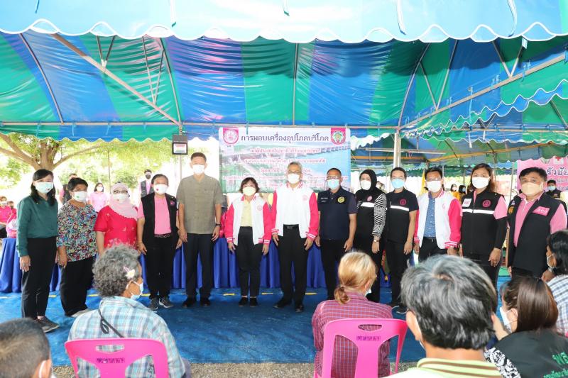 ปลัดพม.พร้อมด้วยอ�