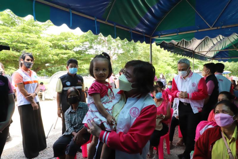 ปลัดพม.พร้อมด้วยอ�