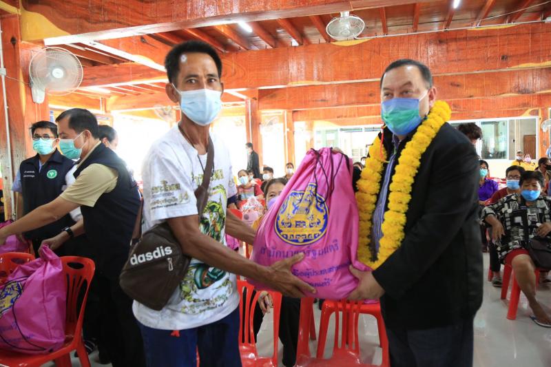 รมว.พม.ลงพื้นที่จั