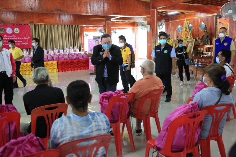 รมว.พม.ลงพื้นที่จั