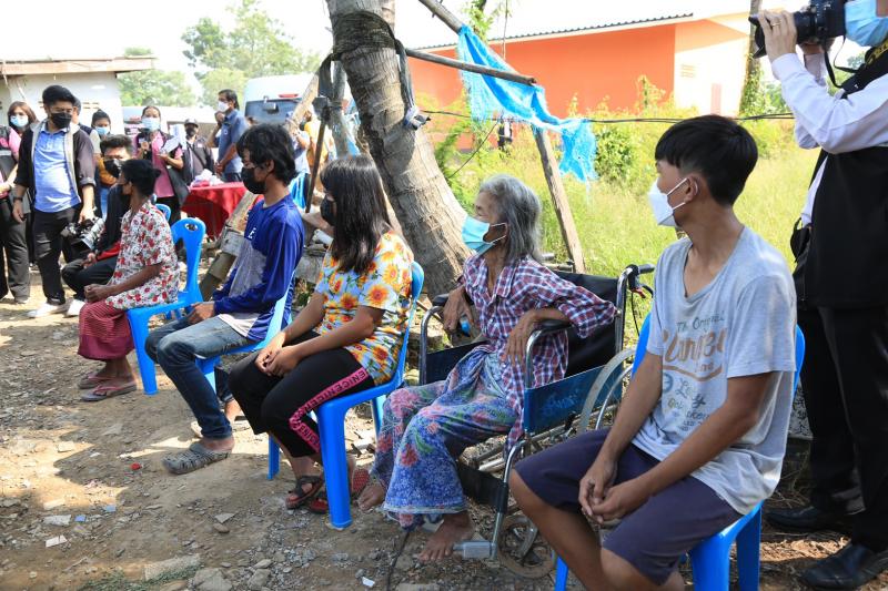 รมว.พม.ลงพื้นที่จั
