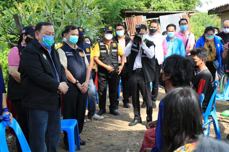 รมว.พม.ลงพื้นที่จั