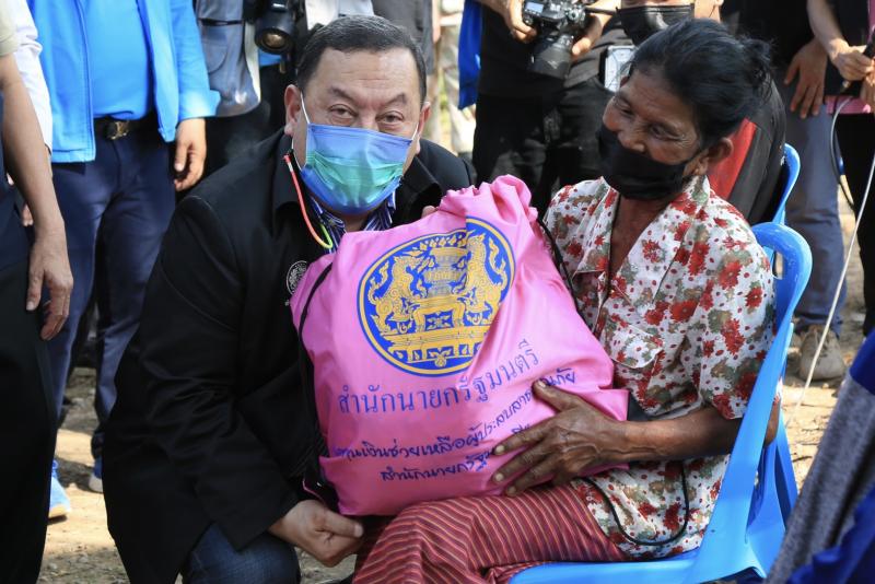 รมว.พม.ลงพื้นที่จั