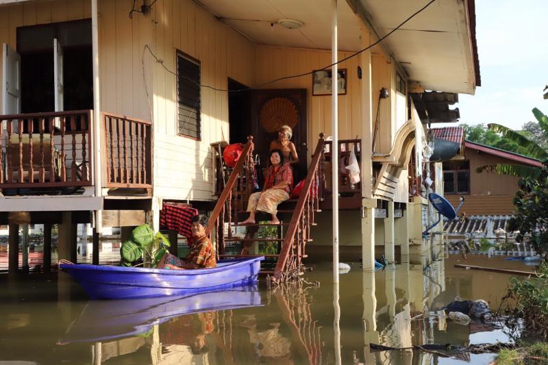ปลัดพม.ลงพื้นที่จ�