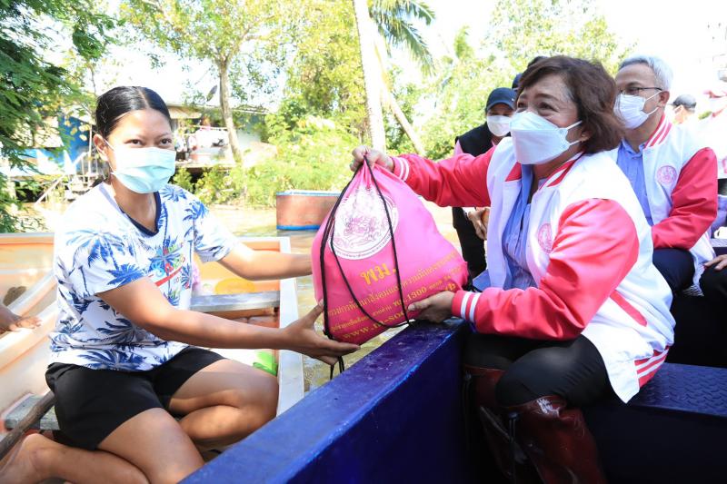 ปลัดพม.ลงพื้นที่จ�