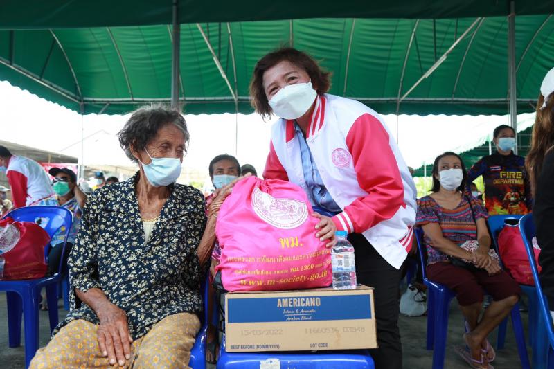 ปลัดพม.ลงพื้นที่จ�