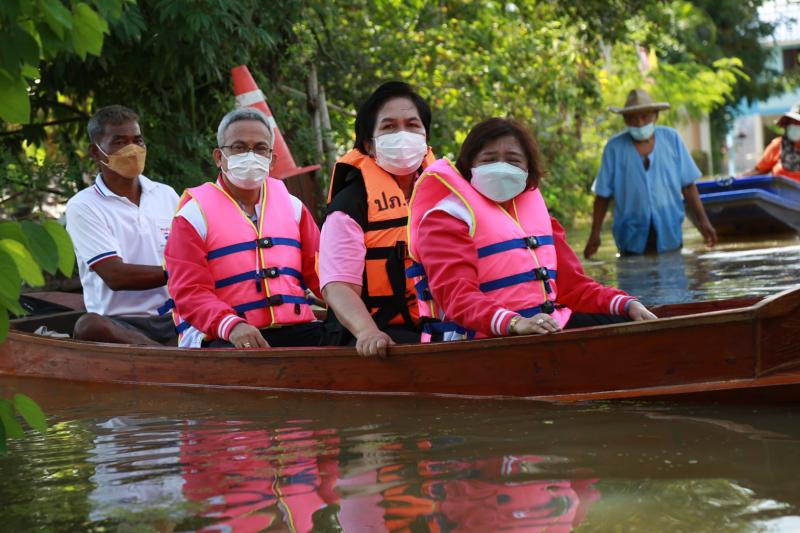 ปลัดพม.ลงพื้นที่จ�