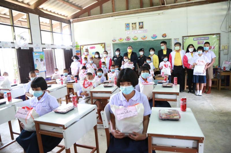 รมว.พม.ลงพื้นที่จั