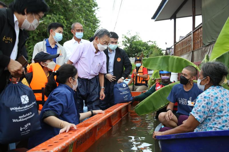 ประธานรัฐสภาพร้อ�
