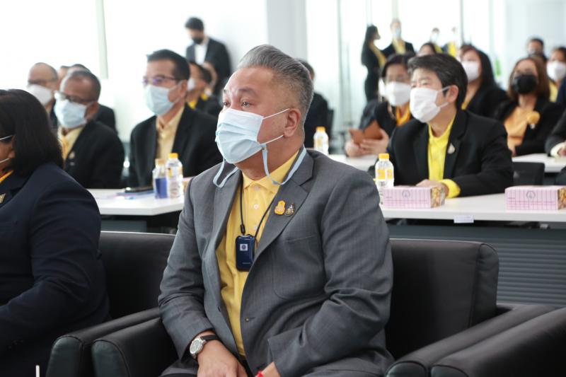 ประธานรัฐสภาเป็น�