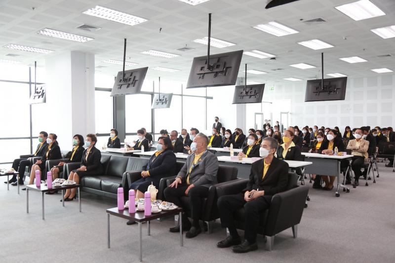 ประธานรัฐสภาเป็น�