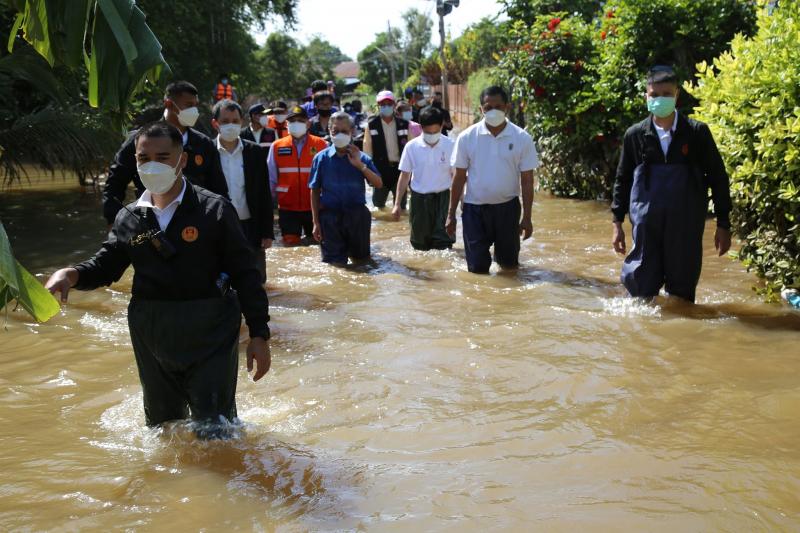 ประธานรัฐสภาพร้อ�