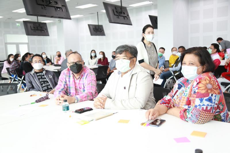 ปลัดพม.รับฟังความ�