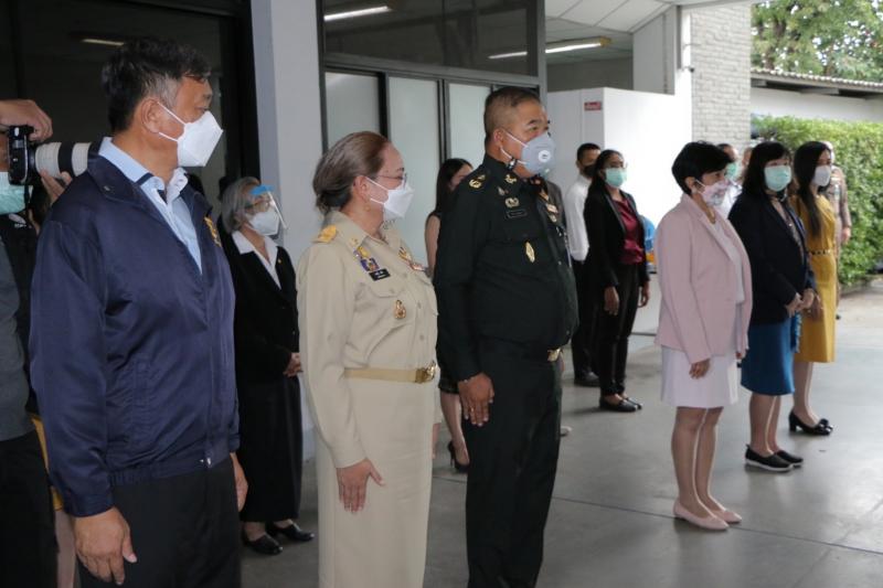 รองนายกรัฐมนตรีเ�