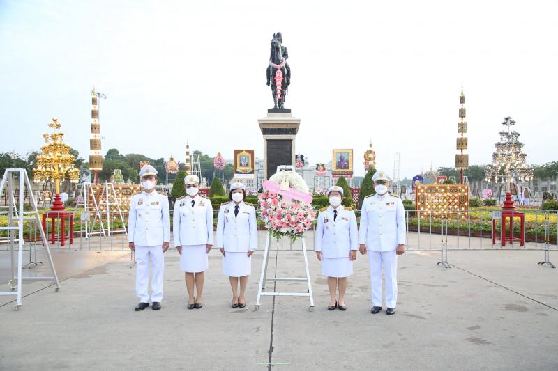 ปลัดพม.พร้อมด้วยค�