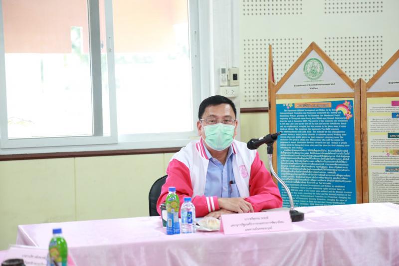 เลขารมว.พม. ลงพื้น�