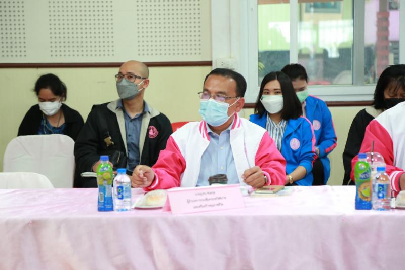 เลขารมว.พม. ลงพื้น�