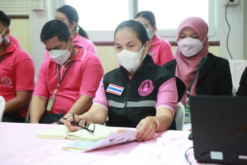 เลขารมว.พม. ลงพื้น�