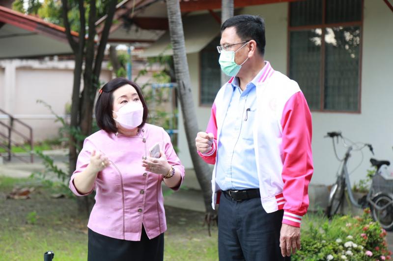 เลขารมว.พม.ลงพื้นท