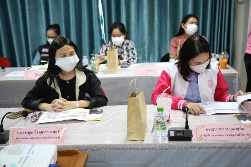 เลขารมว.พม. ลงพื้น�