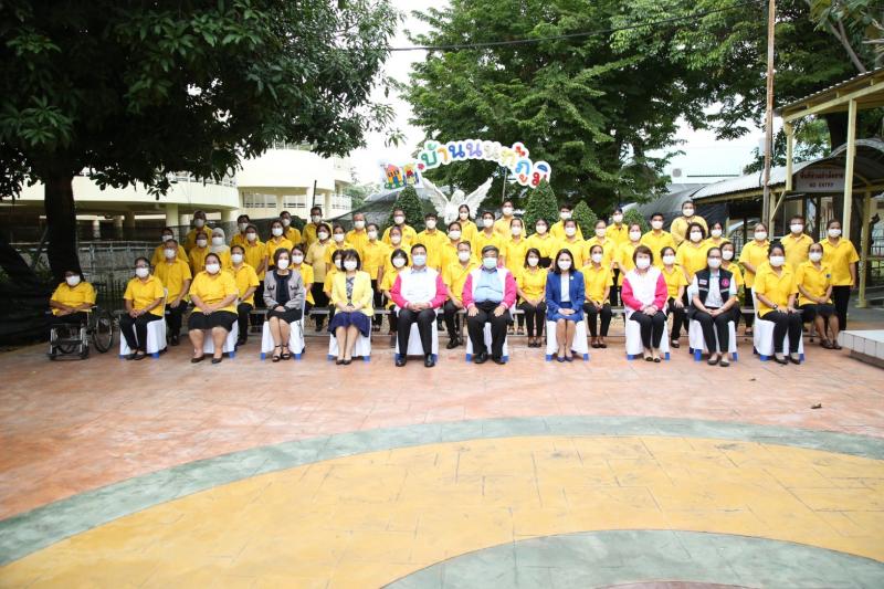 เลขารมว.พม.ลงพื้นท