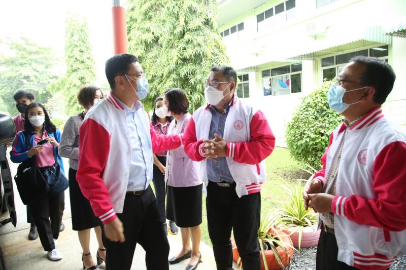 เลขารมว.พม.ลงพื้นท