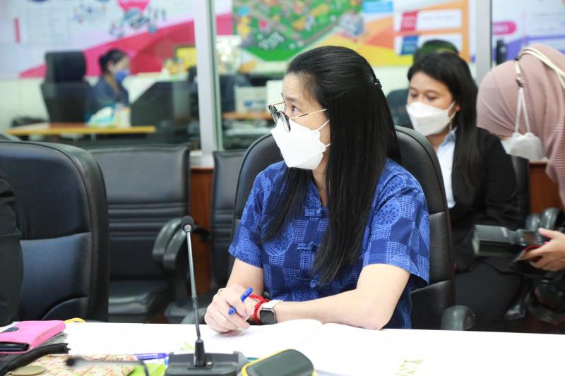รองปลัดพม.เป็นประ�