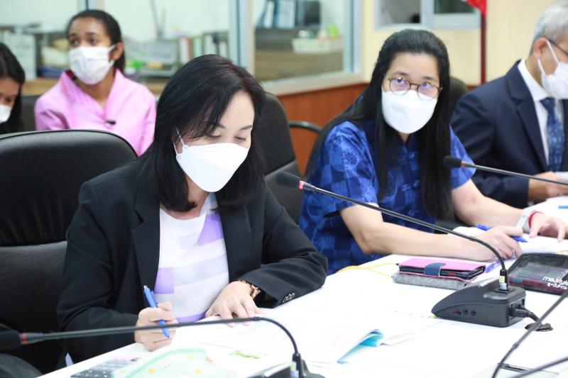 รองปลัดพม.เป็นประ�