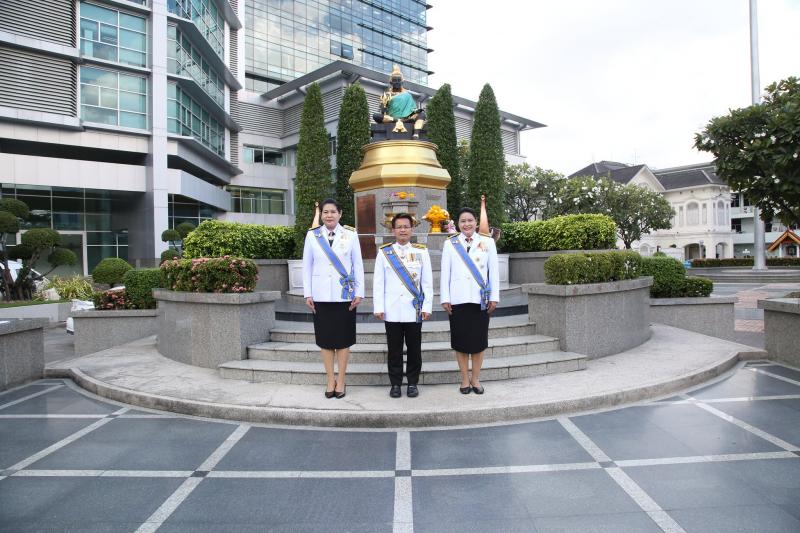ปลัดพม. เฝ้ารับเสด