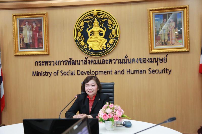 ปลัดพม.ให้สัมภาษณ�