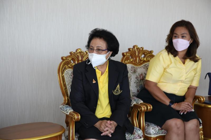 ปลัดพม.ให้นายกสมา�