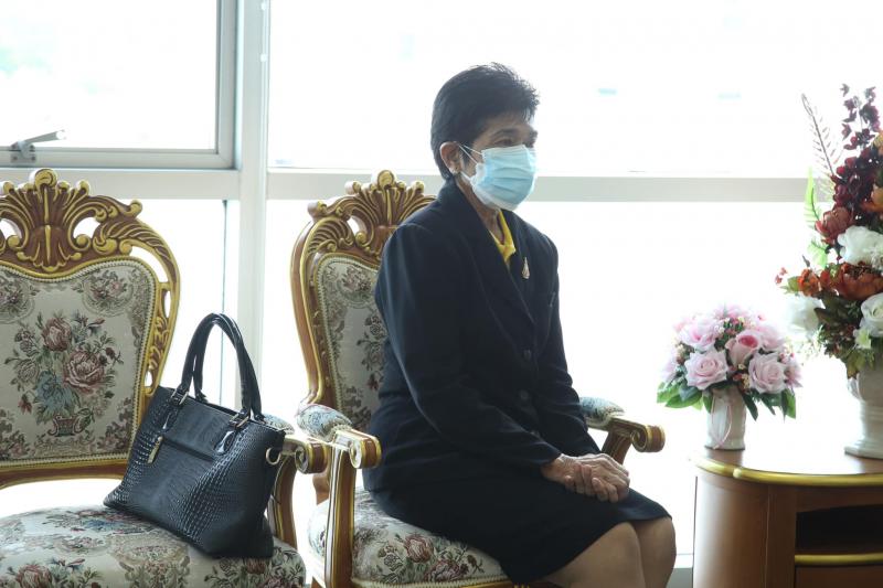 ปลัดพม.ให้นายกสมา�