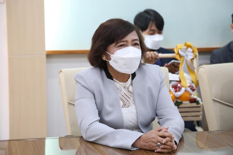 ปลัดพม.พร้อมด้วยร�