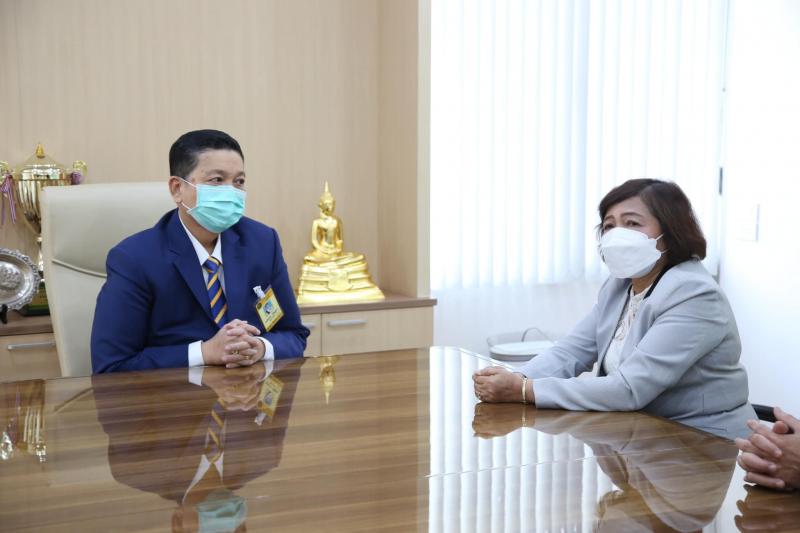 ปลัดพม.พร้อมด้วยร�