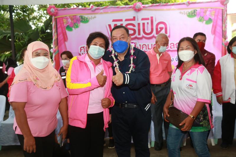 รมว.พม.ลงพื้นที่จั