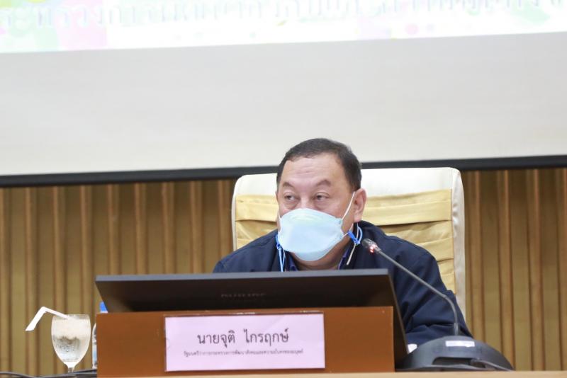 รมว.พม.พร้อมคณะผู้