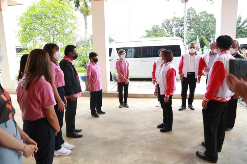 ปลัดพม.พร้อมด้วยค�