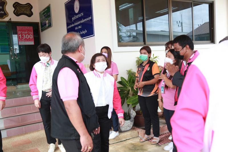 ปลัดพม.พร้อมด้วยค�