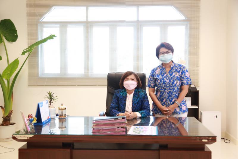ปลัดพม.พร้อมด้วยผ�