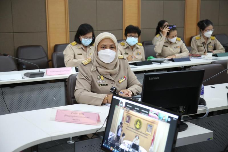 รองปลัดพม.เป็นประ�