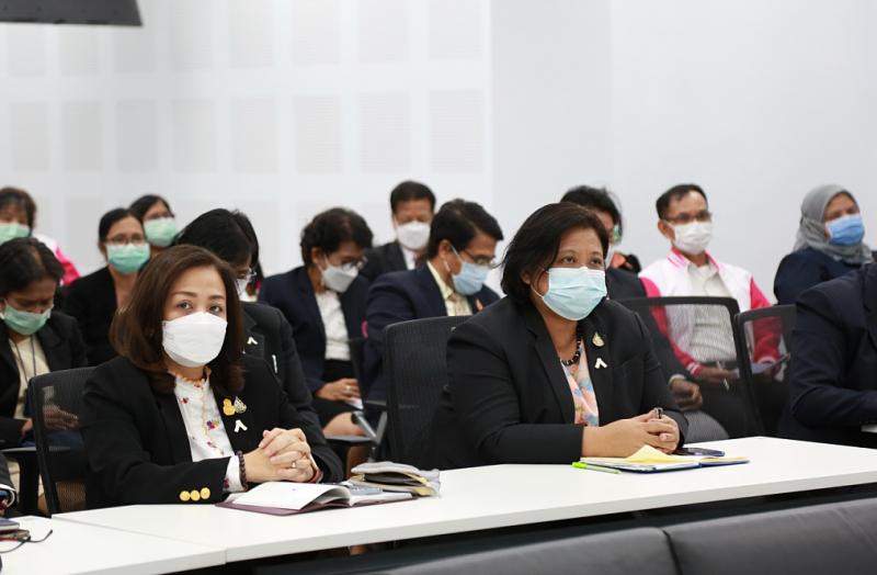 ปลัดพม.มอบนโยบายก�