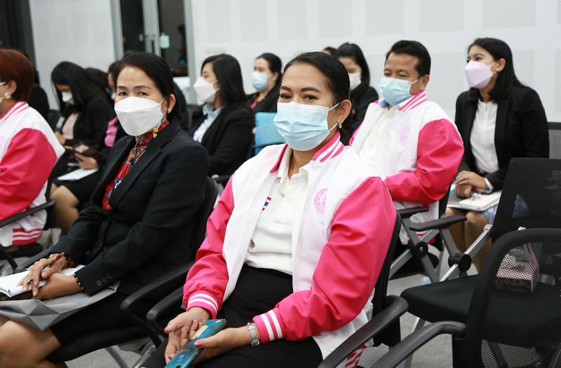 ปลัดพม.มอบนโยบายก�