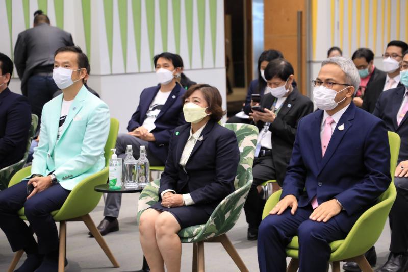 ปลัดพม.และประธานเ�