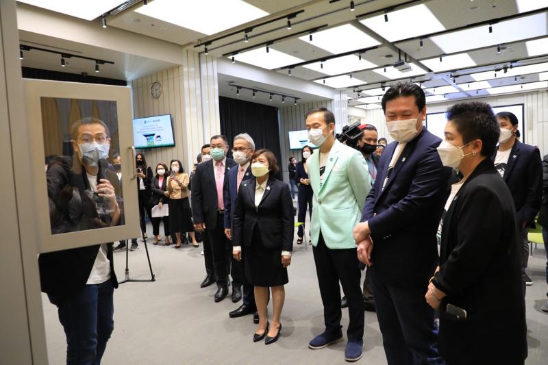 ปลัดพม.และประธานเ�